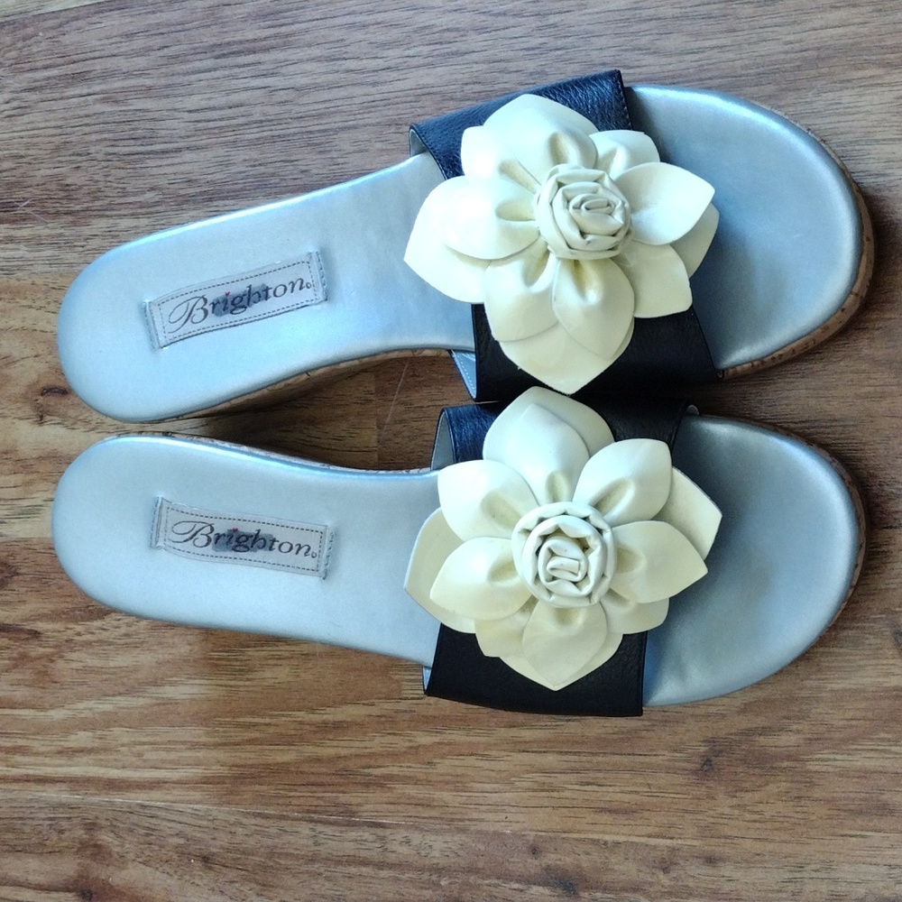 BRIGHTON Helena Style Women's Wedges Black/Cream Leather Floral Zs. 7.5